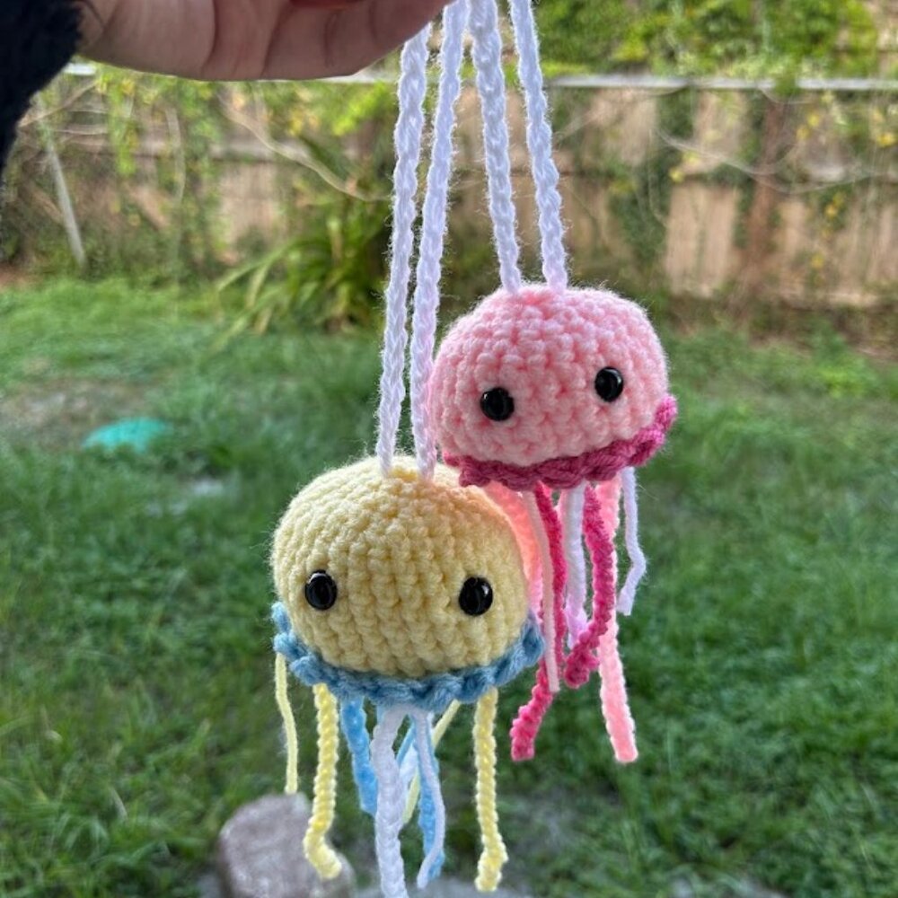Hanging Jellyfish for Bags/Decoration -crochet